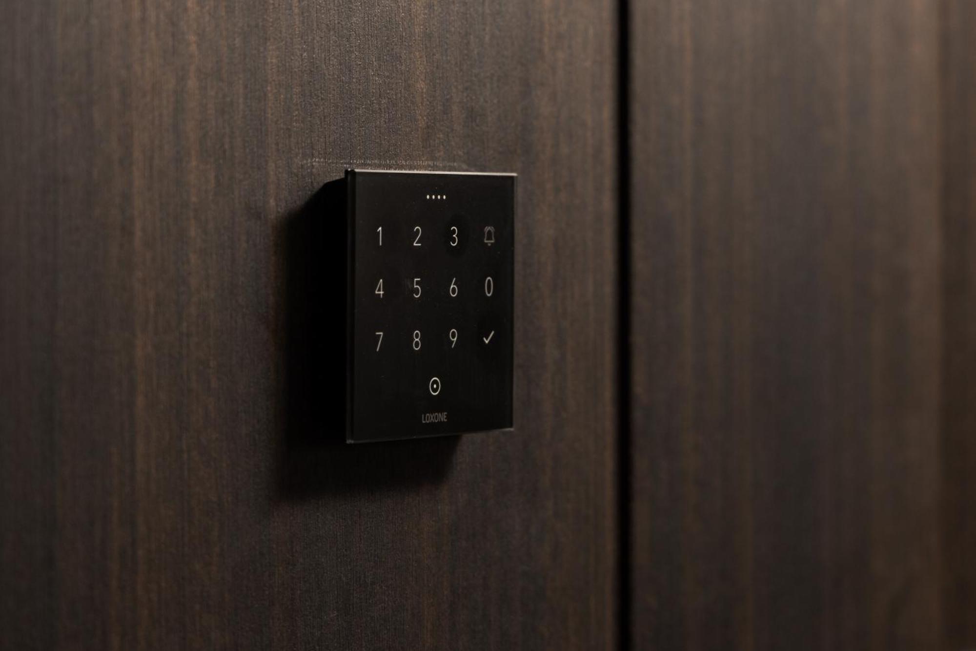 Erika'S Apartments Приштина Экстерьер фото