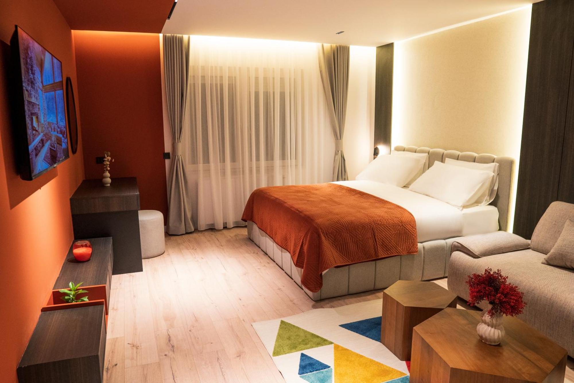 Erika'S Apartments Приштина Экстерьер фото